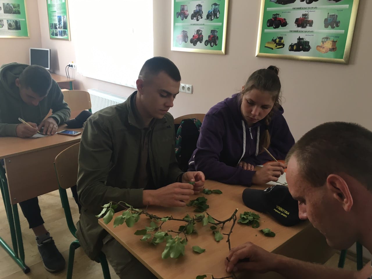 Навчальна практика з дисциплін «Лісова ентомологія» та «Лісова фітопатологія» проведена на базі Боярської лісової дослідної станції