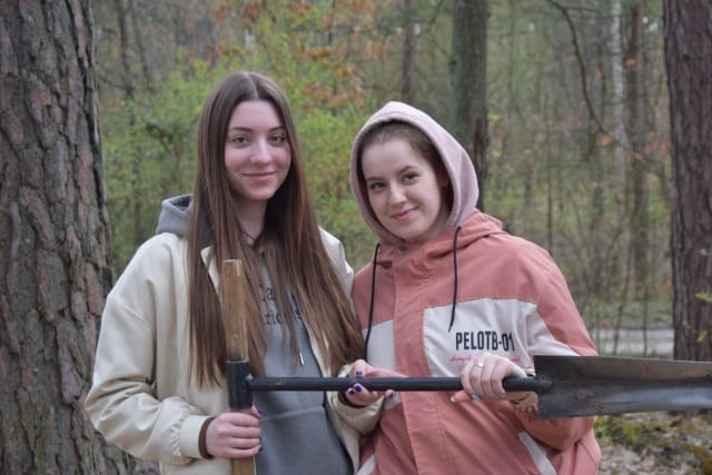 Студенти ННІ лісового і садово-паркового господарства взяли участь у спеціальних лісівничих заходах з формування стійких до пожеж та змін клімату насаджень